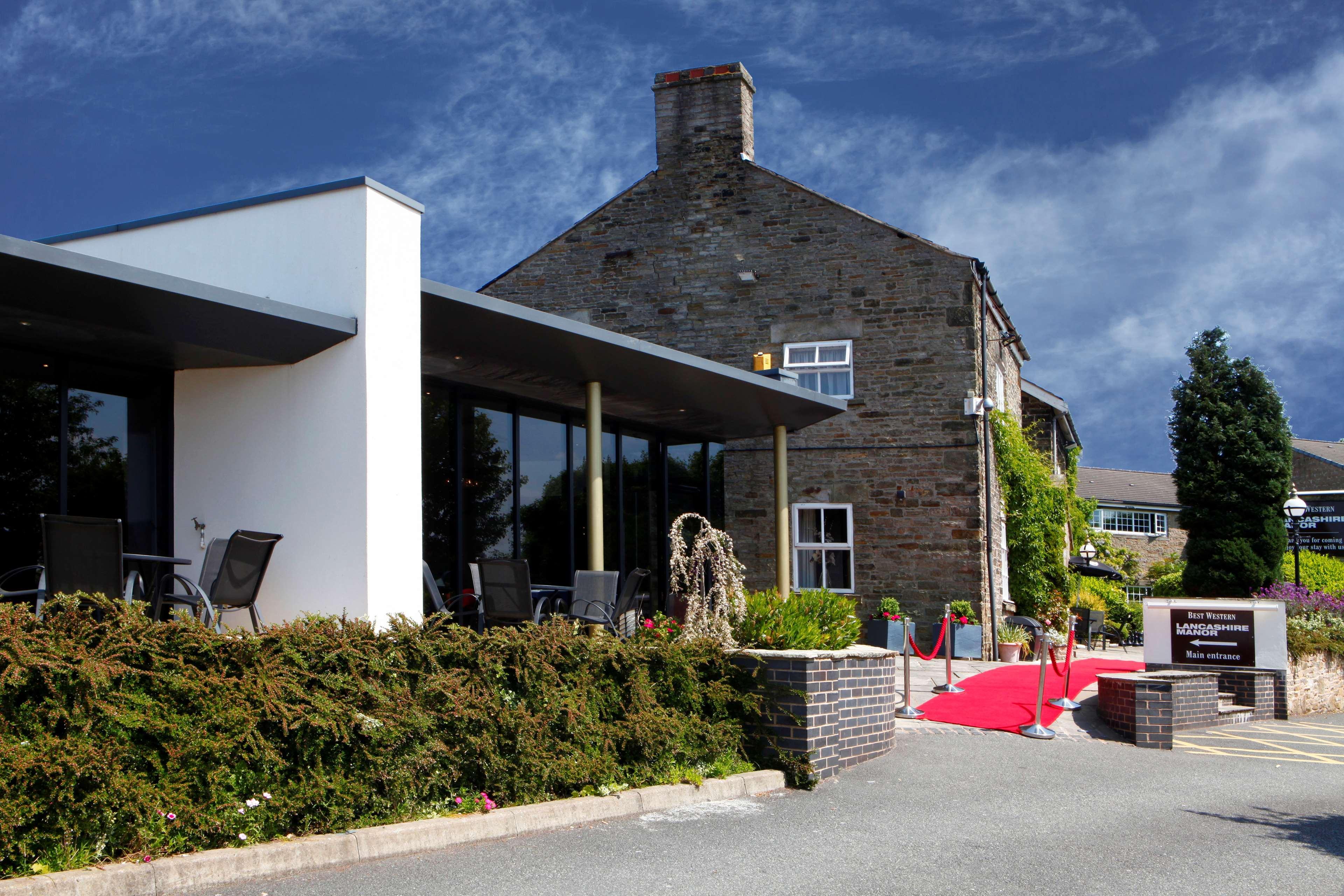 Best Western Plus Lancashire Manor Hotel Skelmersdale Bagian luar foto