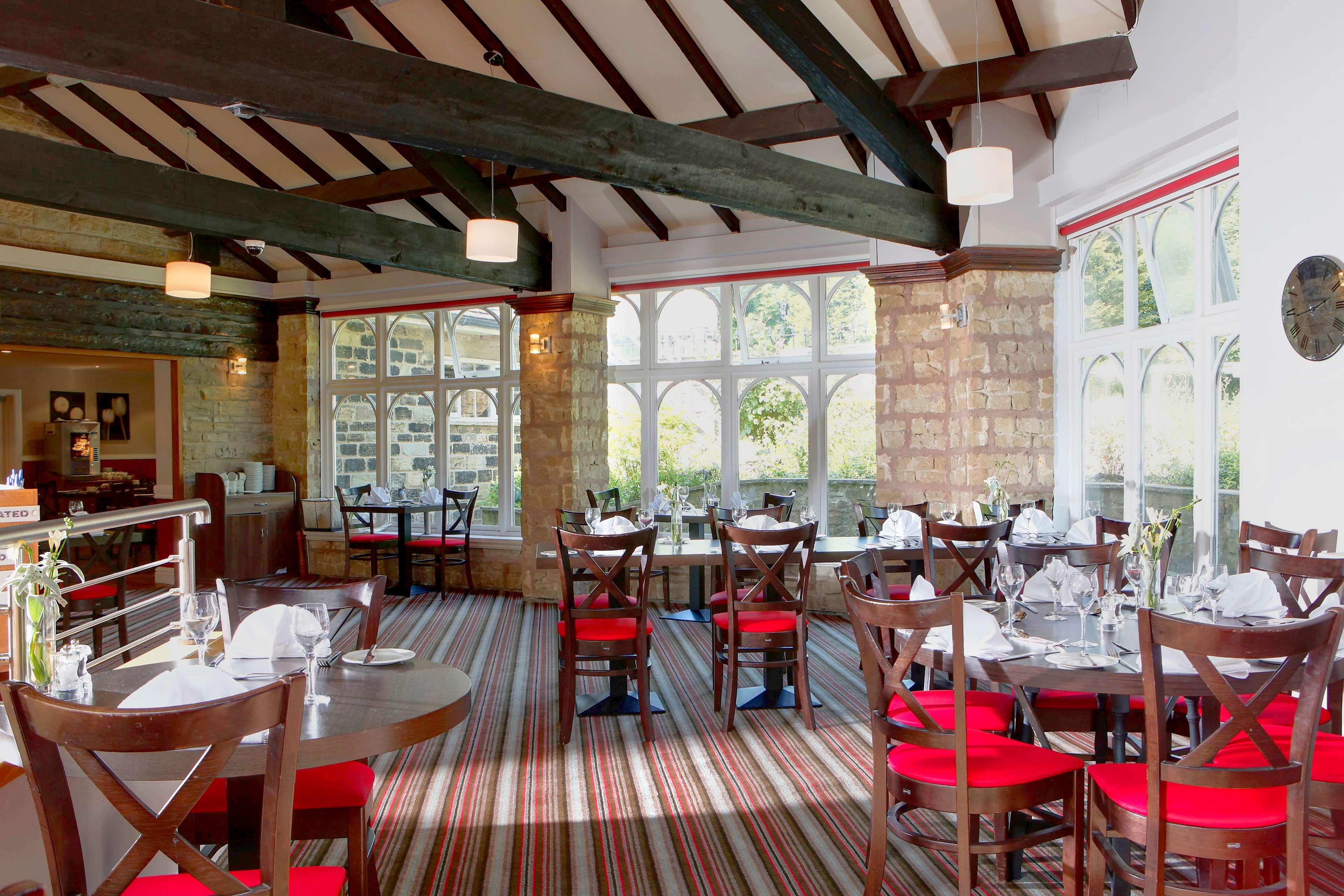 Best Western Plus Lancashire Manor Hotel Skelmersdale Bagian luar foto