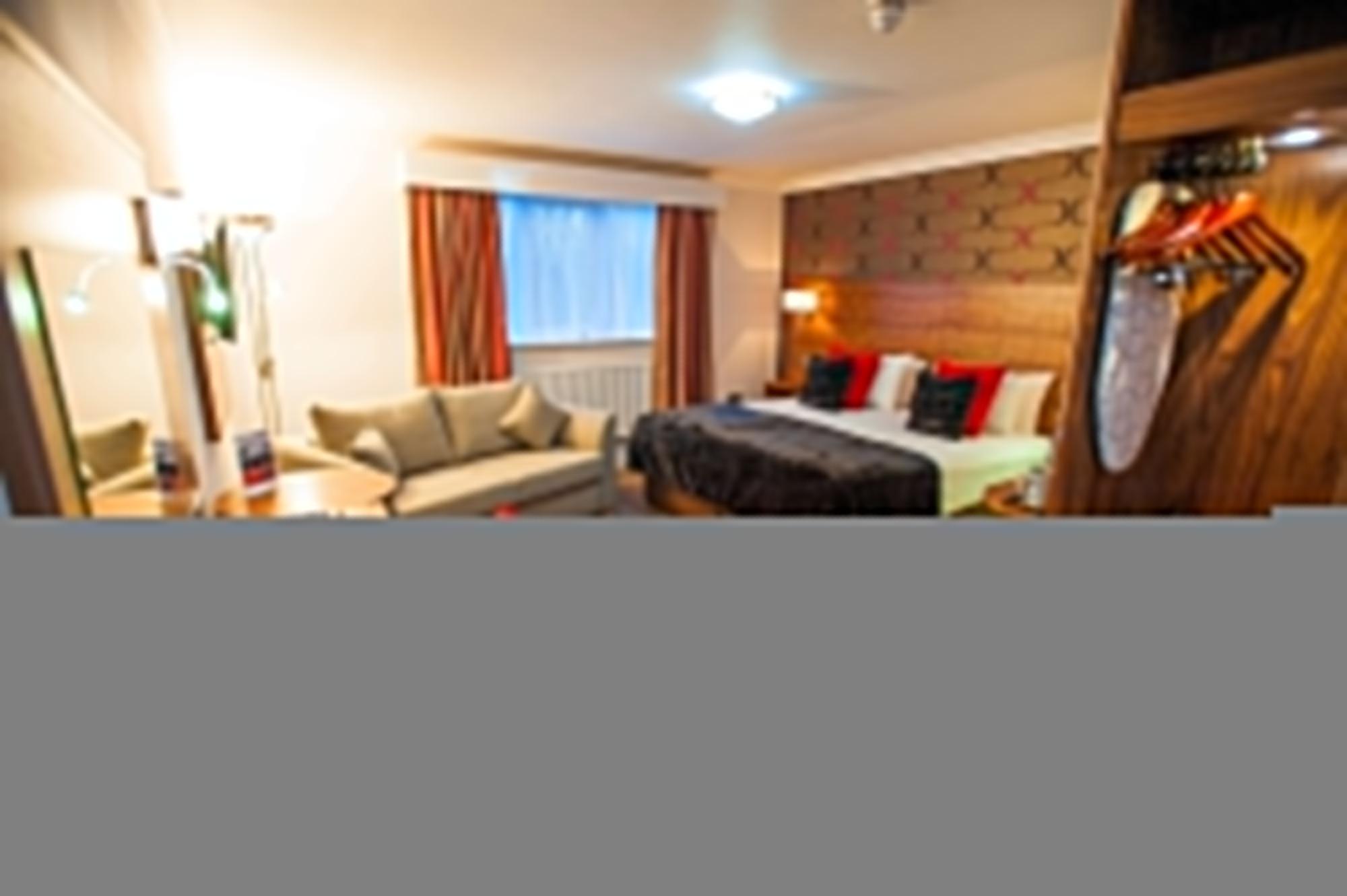 Best Western Plus Lancashire Manor Hotel Skelmersdale Bagian luar foto