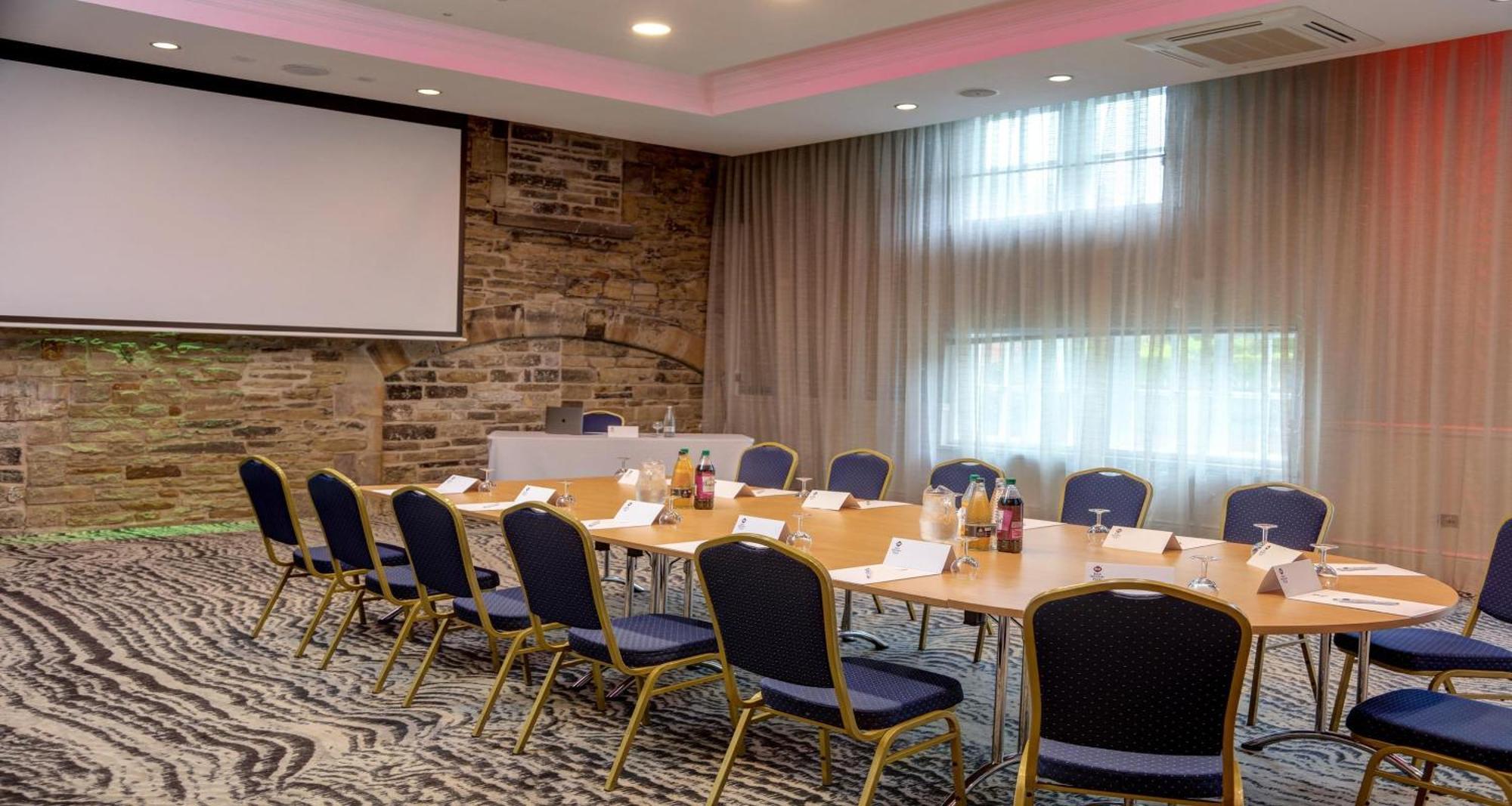Best Western Plus Lancashire Manor Hotel Skelmersdale Bagian luar foto