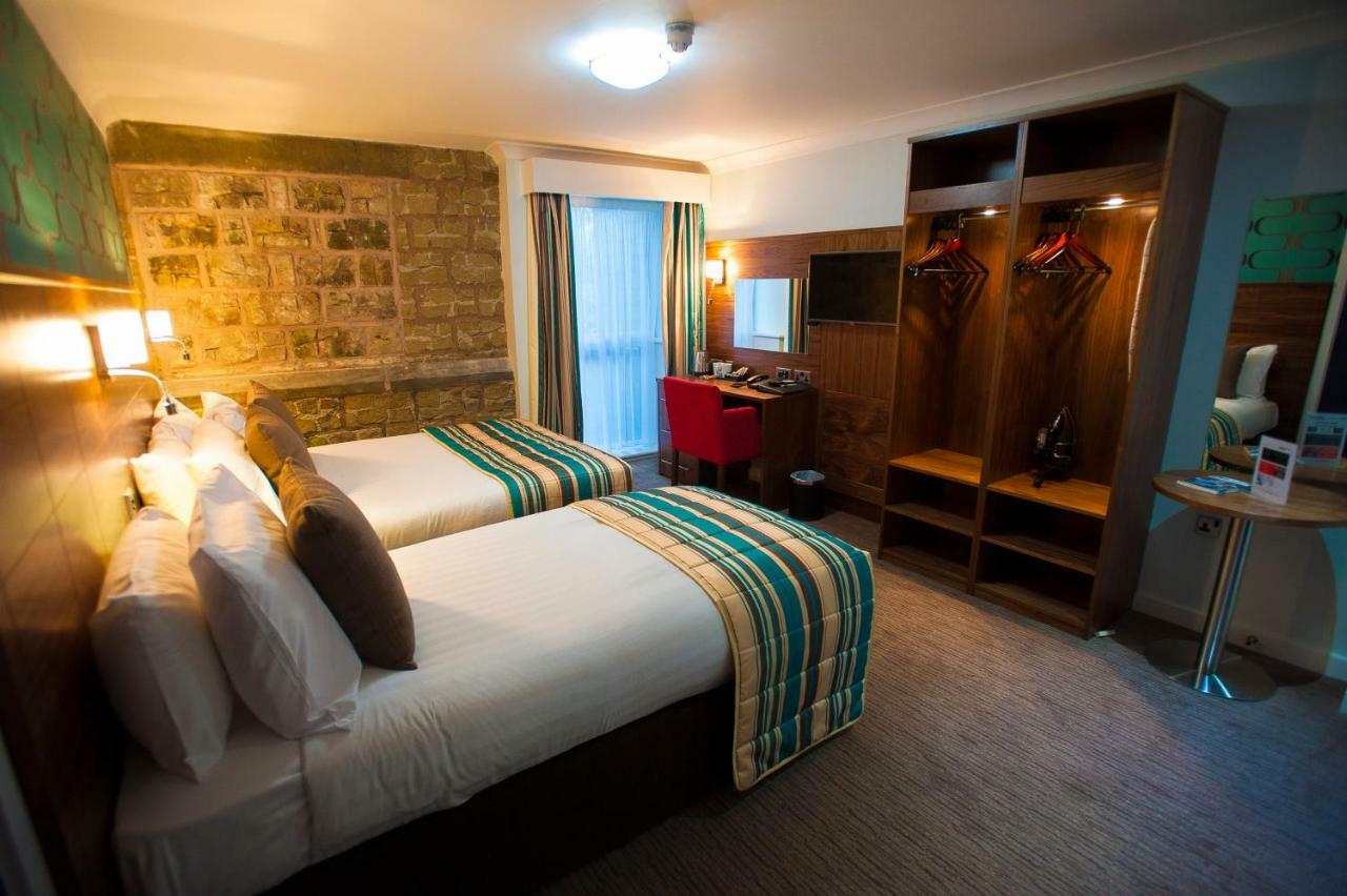 Best Western Plus Lancashire Manor Hotel Skelmersdale Bagian luar foto