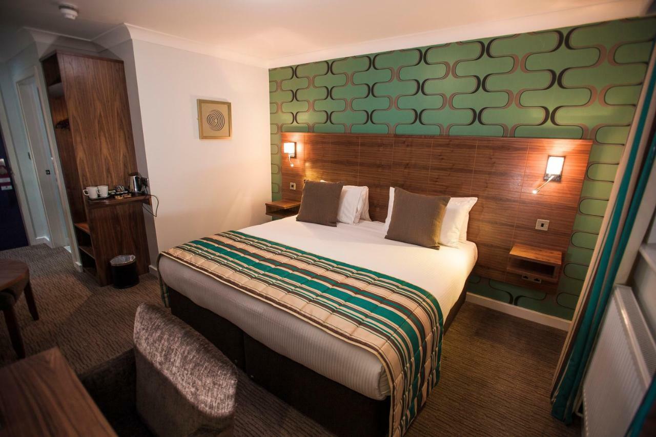 Best Western Plus Lancashire Manor Hotel Skelmersdale Bagian luar foto